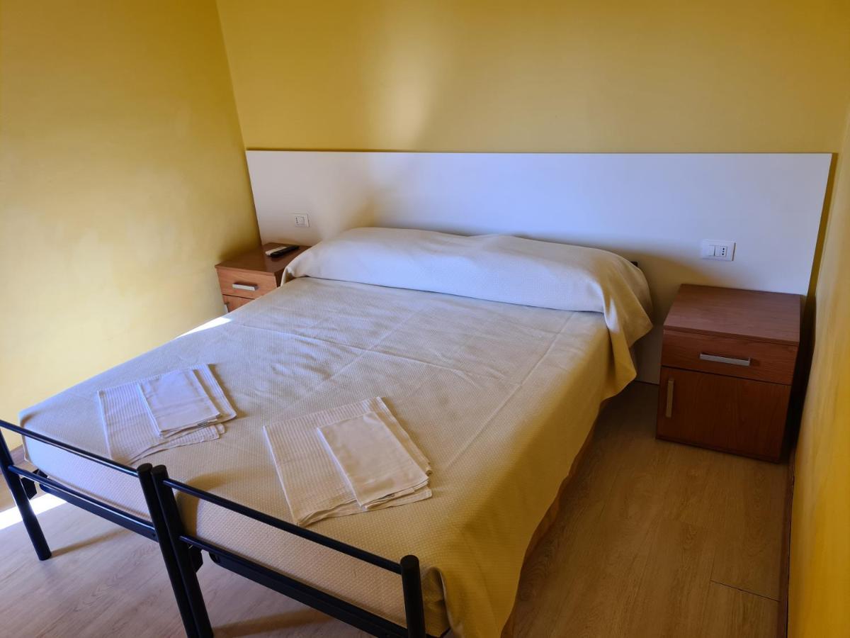 New Napoleonico Hotel Bondeno Bagian luar foto