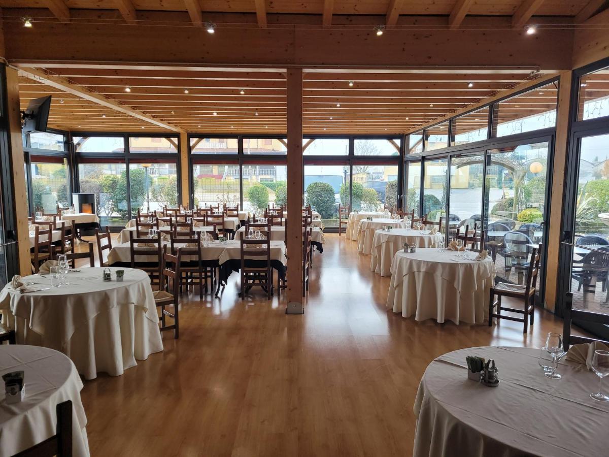 New Napoleonico Hotel Bondeno Bagian luar foto